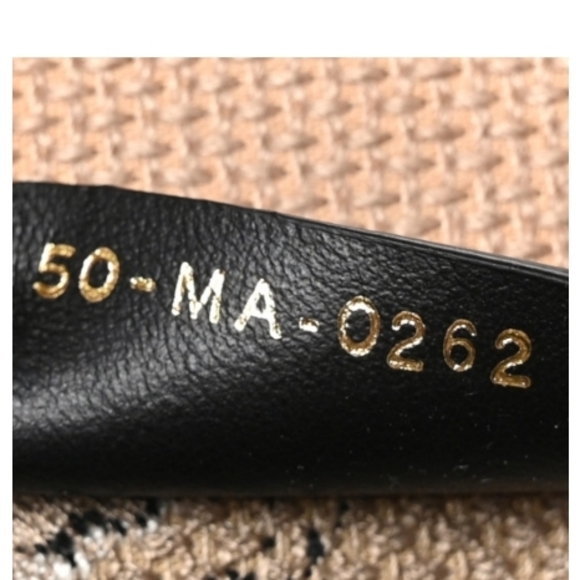 *RARE*Limited Edition Rare DIOR Embroidered Medium Book Tote - Like New! - Picture 6 of 9